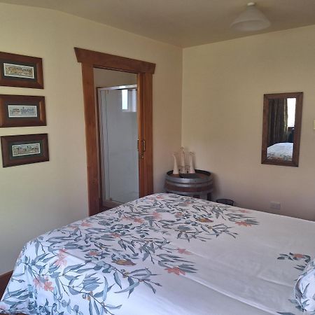 Olde Mill House B&B & Bike2Wine Cycle Hire Renwick Esterno foto