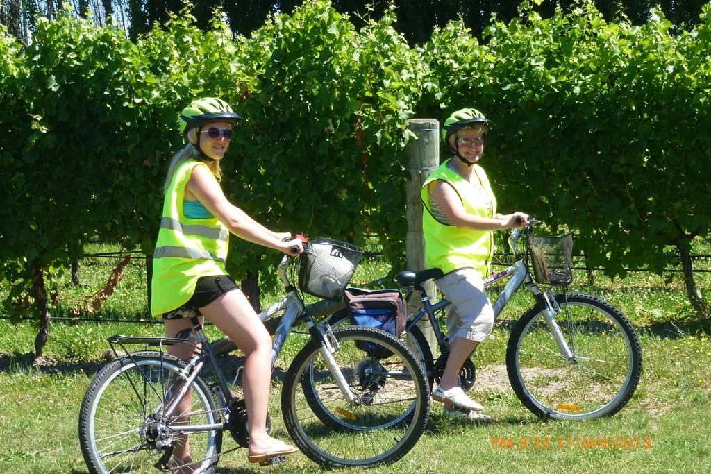 Olde Mill House B&B & Bike2Wine Cycle Hire Renwick Esterno foto