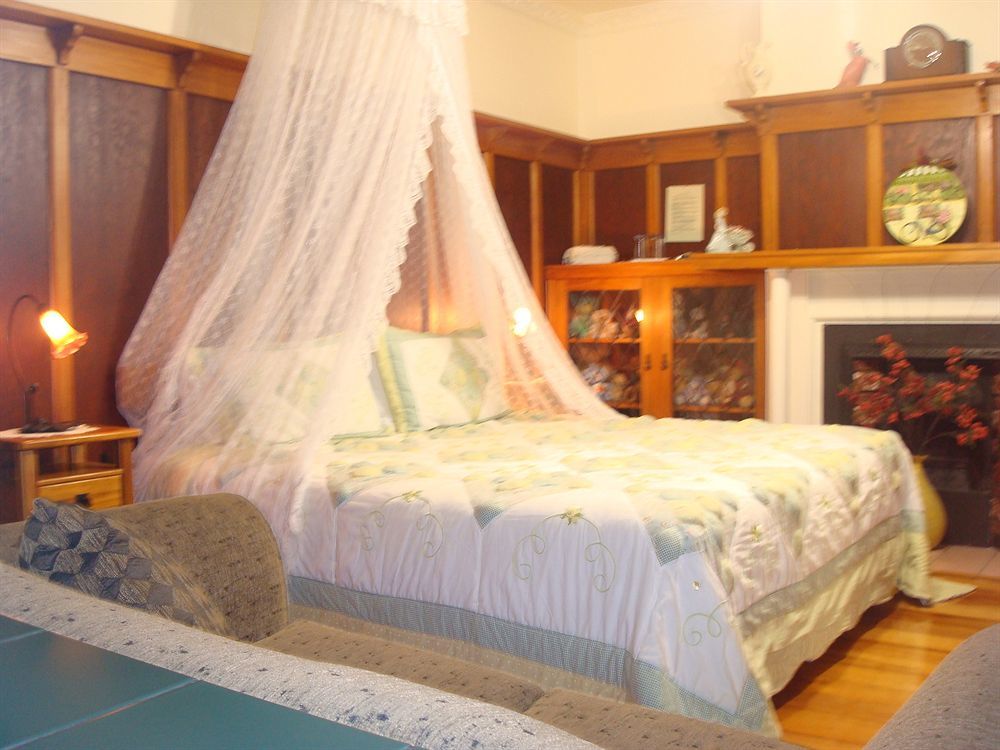 Olde Mill House B&B & Bike2Wine Cycle Hire Renwick Esterno foto