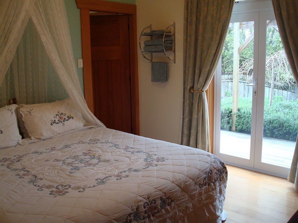 Olde Mill House B&B & Bike2Wine Cycle Hire Renwick Esterno foto
